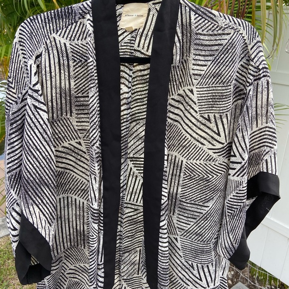 Silence and noise kimono - Picture 8 of 8